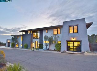 11 Jewel Ct, Oakland, CA 94611