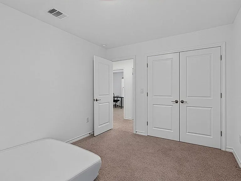 2911 Saint Regis Dr — Photo 22