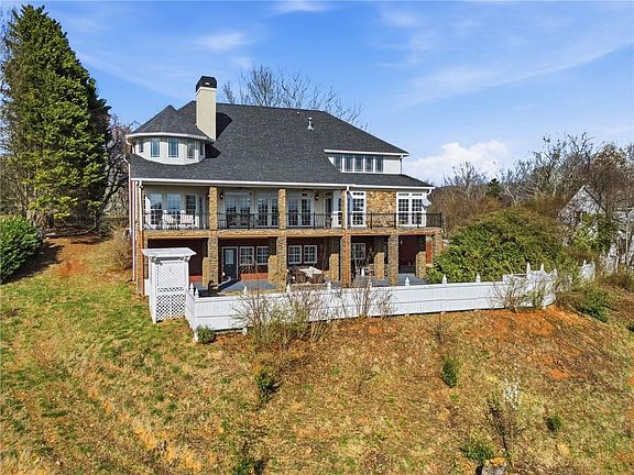 5th image of 988 Hunters Rdg