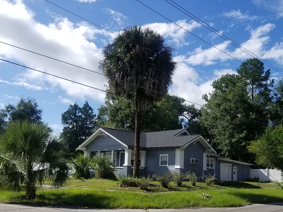 1st image of 144 SW McFarlane Ave
