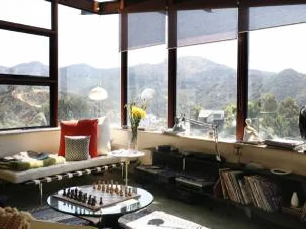 6116 Linforth Dr, Los Angeles, CA 90068