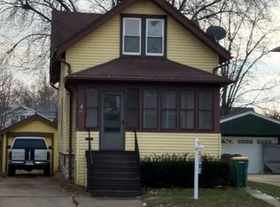 236 E Johnson St, Fond Du Lac, WI 54935