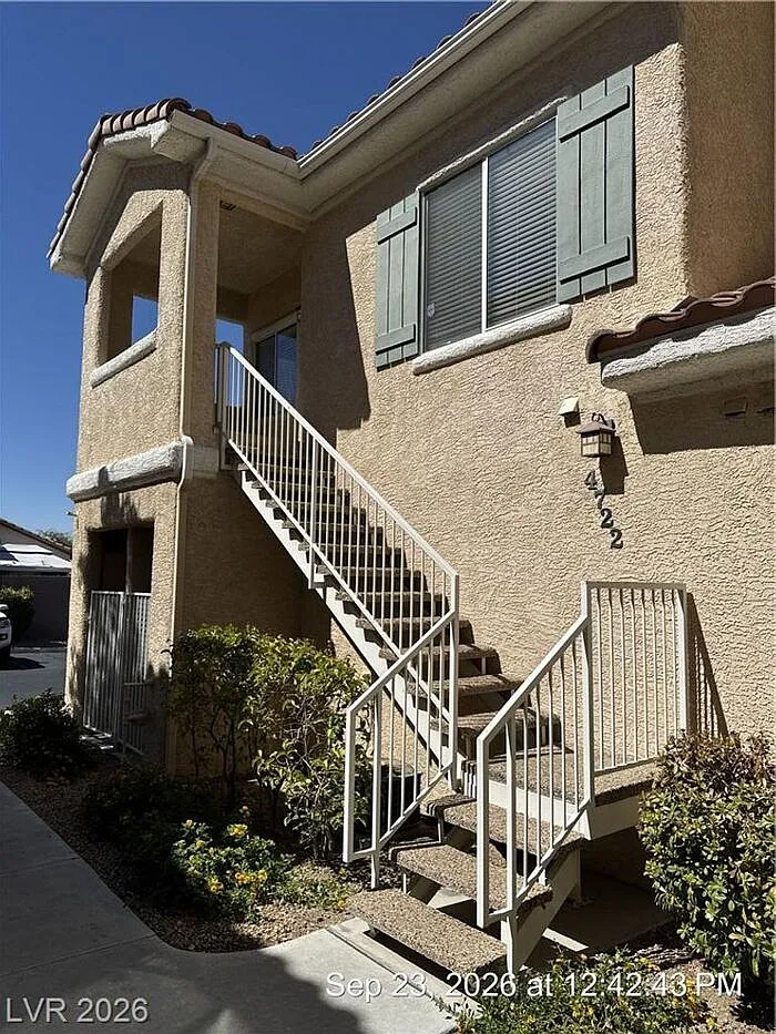 1 bed, 1.0 bath, 823 sqft, $1,595 — Photo 1