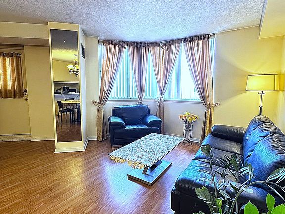 5th image of 234 Albion Rd #806