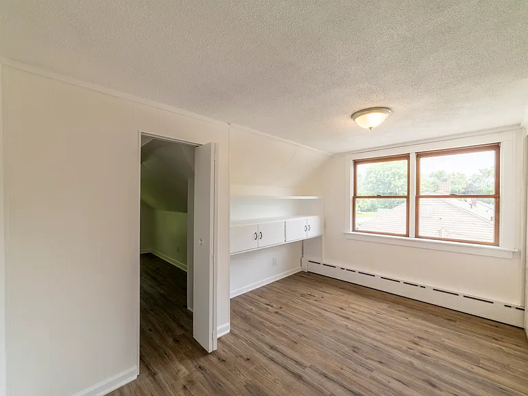 7535 Independence St — Photo 15