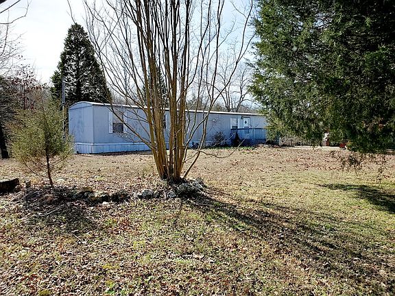 3rd image of 332 Connie Lynn Dr