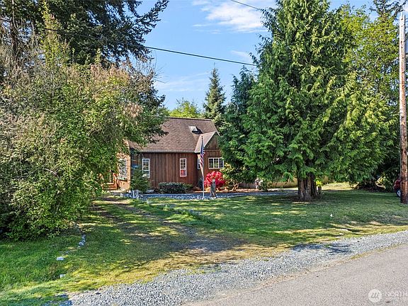 2nd image of 436 Mitchell Drive