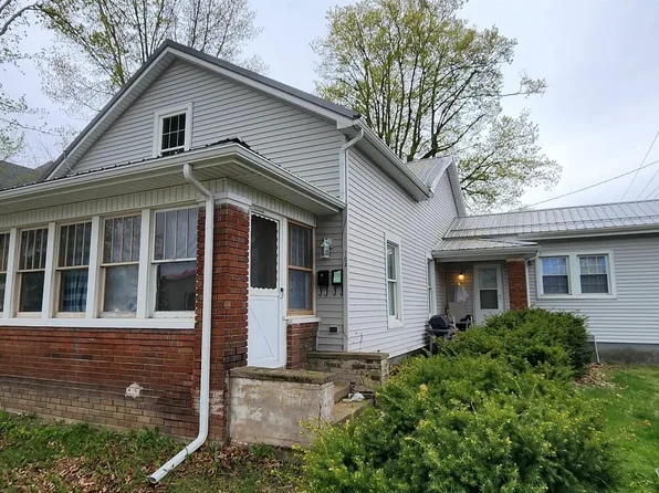 104 S Martin St, Ligonier, IN 46767