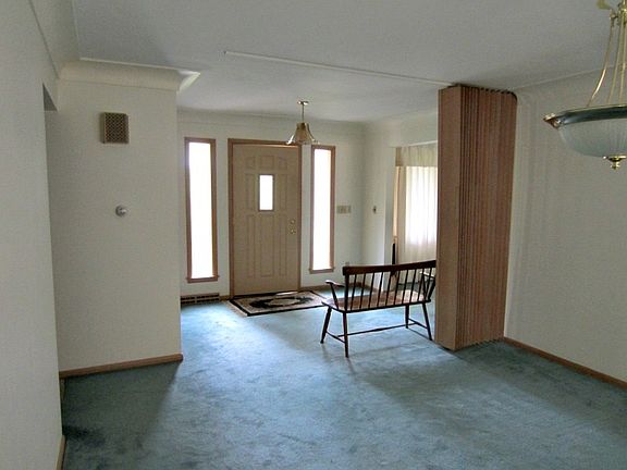 2nd image of 1201 Fairbanks St