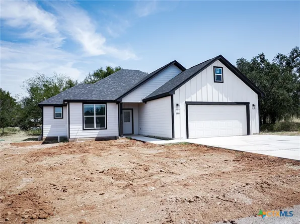 580 Zuleme St, Burnet, TX 78611