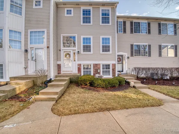 709 E Victoria Cir #0, North Aurora, IL 60542
