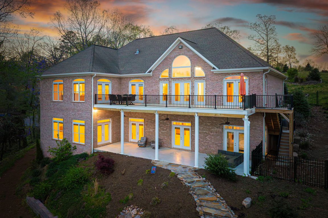 next background image