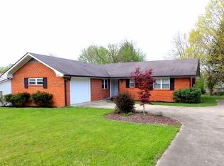 114 Oakdale Dr, Clearfield, KY 40313