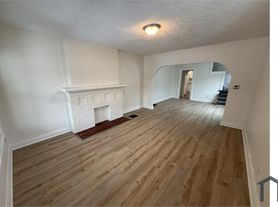 1295 Lockbourne Rd, Columbus, OH