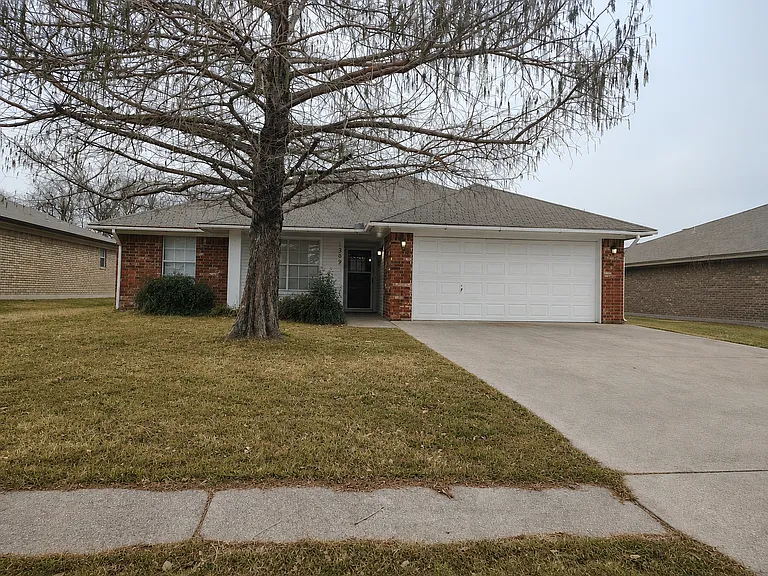 1309 Elke Cir — Photo 1