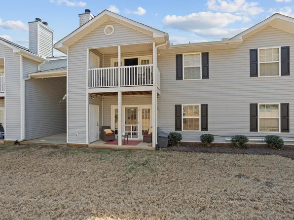 302 Pelham Square Way, Greer, SC 29650