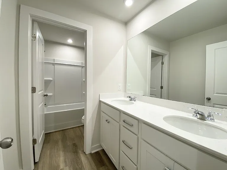 55 Lockwood Dr — Photo 19