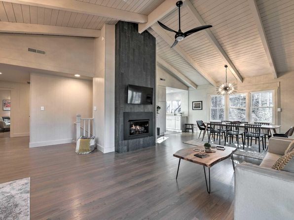 28 Maple Dr