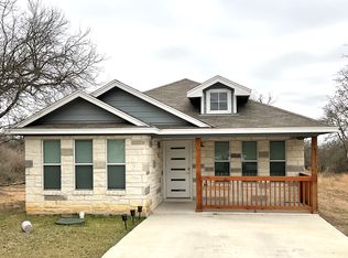 115 N Pass, Kingsland, TX 78639