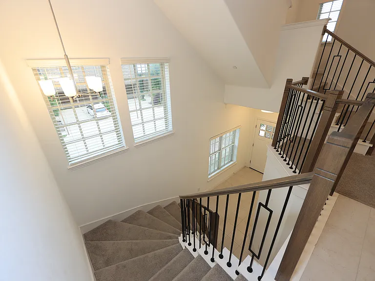 124 Canonbury Dr — Photo 7