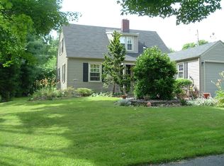 980 Juniper Rd, Hellertown, PA 18055