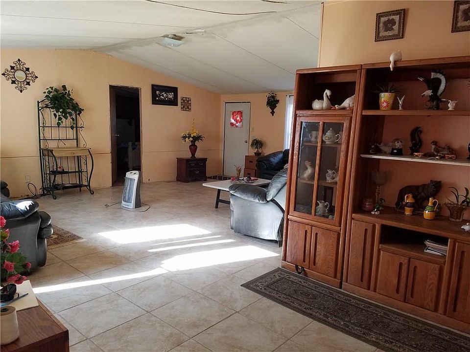 2nd image of 109 Loveland Dr