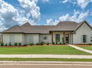 129 Camden Point, Madison, MS 39110