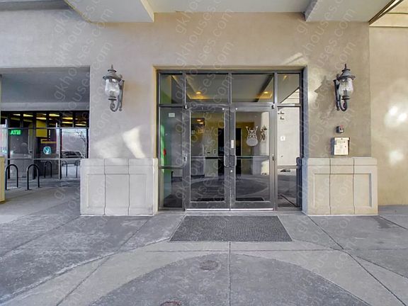 4th image of 277 North Broadway