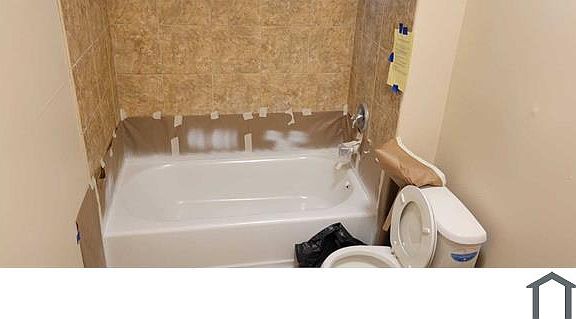 3rd image of 7957 S Manistee Ave #1