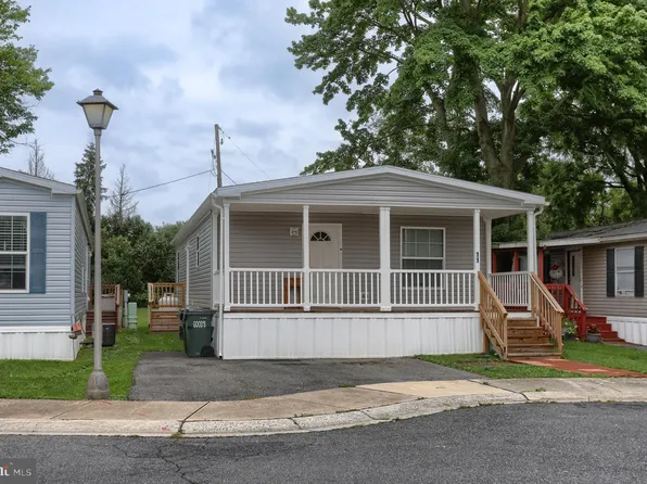 11 Crystal Ave, Ephrata, PA 17522