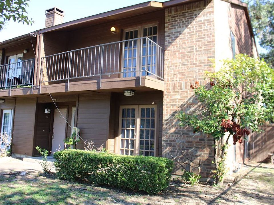 1st image of 7522 Holly Hill Dr APT 1