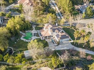 26977 Whitehorse Pl, Santa Clarita, CA 91387