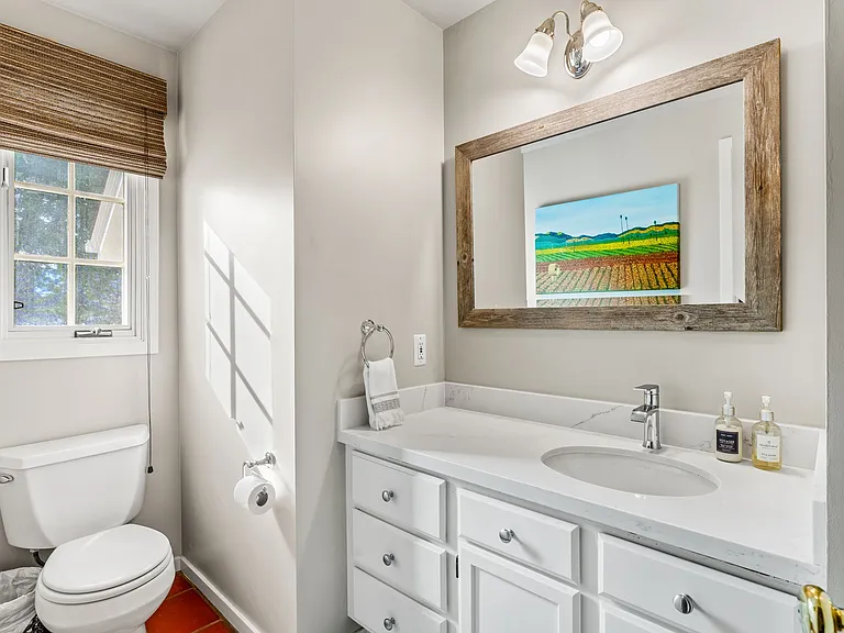 2850 Silverado Trl — Photo 58