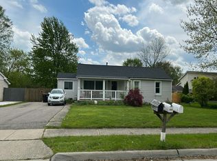 20226 Homeland St, Roseville, MI 48066