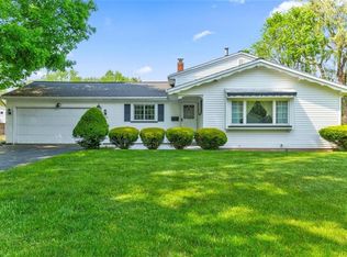 120 Westmar Dr, Rochester, NY 14624