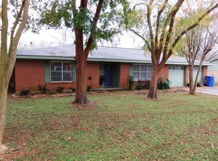 614 Mogonye Ln, Elgin, TX 78621