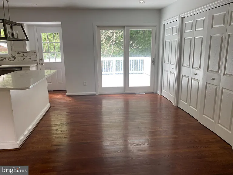 3615 Laguna Ct — Photo 5