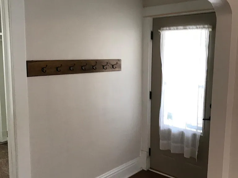 324 Park Ave — Photo 3