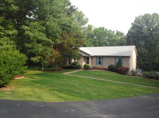 3007 Borowick Cir, La Grange, KY 40031