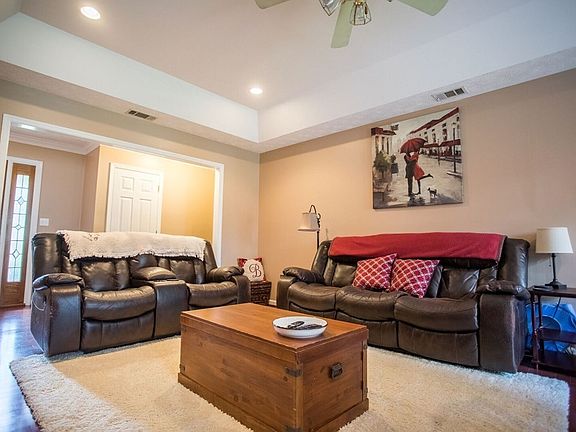 4th image of 1804 Britton Dr