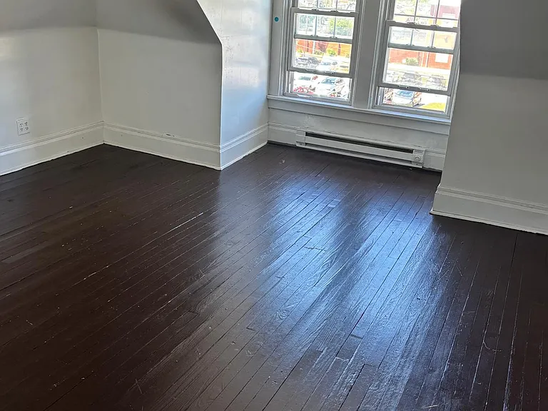 908 Duss Ave #2 — Photo 11