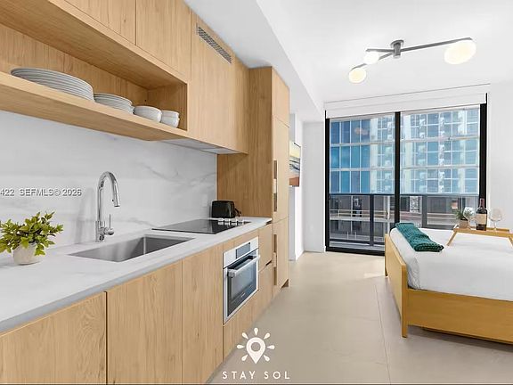 2nd image of 11 NE 6th St Unit 1606