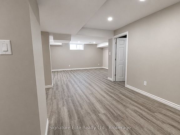 5th image of 2561 Stallion Dr #Basement