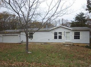 4017 Old State Rd, De Soto, MO 63020