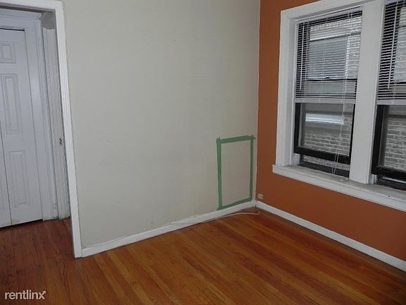 3rd image of 2131 W Giddings St #Unt1b