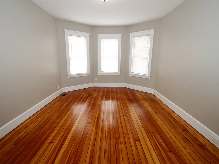 18 Howes St #2 — Photo 7
