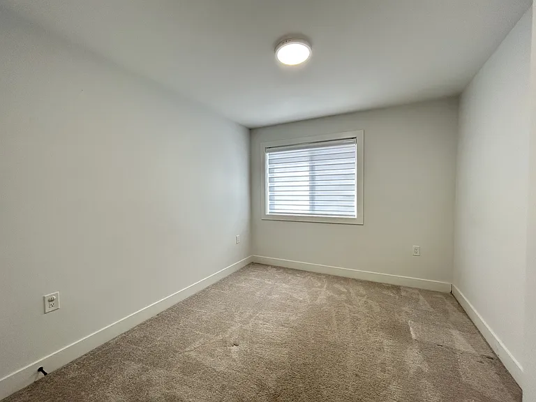 15950 Alder Pl #2 — Photo 11