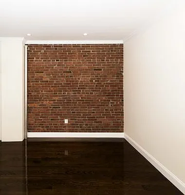 Rented by Icon Realty Management | media 5