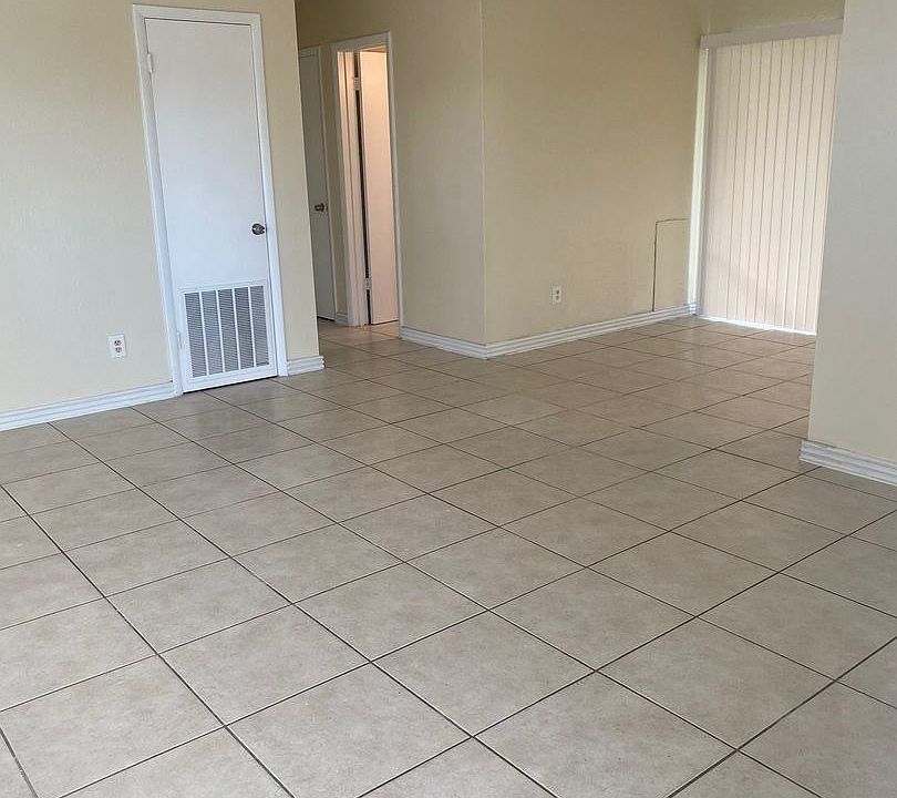 1st image of 191 SE Solaz Ave