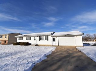 1606 2nd St SW, Independence, IA 50644